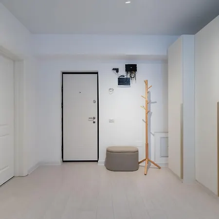 917 Apartment