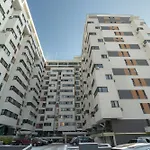 917 * Bukarest